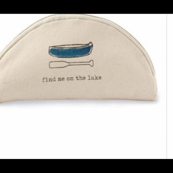 NWT BUNDLE OF 3 Lake cosmetic bag. Great Gift 💝 - Picture 1 of 6
